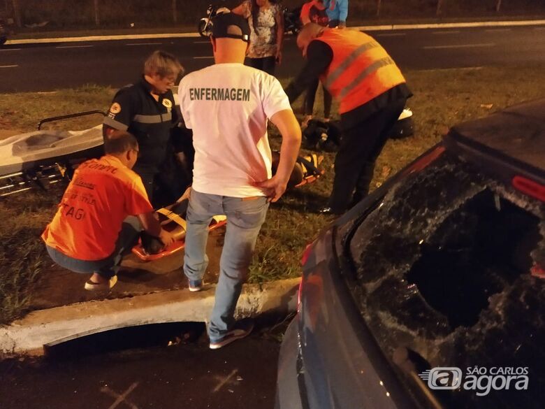 Motociclista fica ferido após bater em traseira de carro no Santa Felícia - Crédito: Luciano Lopes