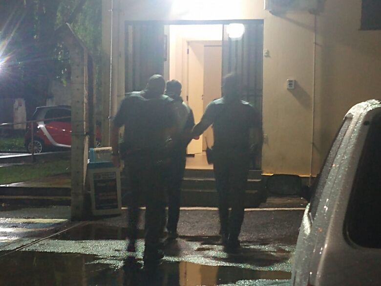 PM prende homem por crime de trânsito em Ribeirão Bonito - Crédito: Luciano Lopes/São Carlos Agora
