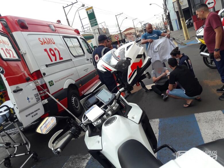 Motorista não respeita pare e provoca acidente na Avenida São Carlos - Crédito: São Carlos Agora