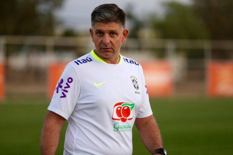 Técnico são-carlense da seleção brasileira sub17 adere ao Leilão Amigos Contra o Câncer - Crédito: Divulgação