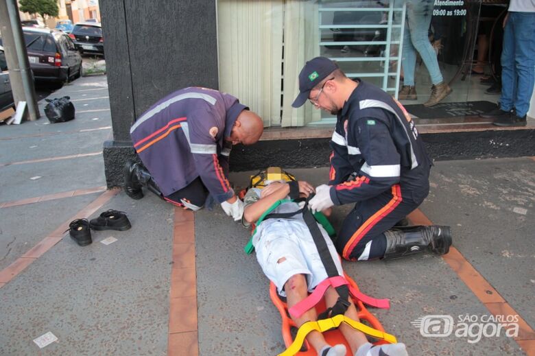 Colisão entre carro e moto deixa motociclista ferido na Rua Larga - Crédito: Marco Lúcio