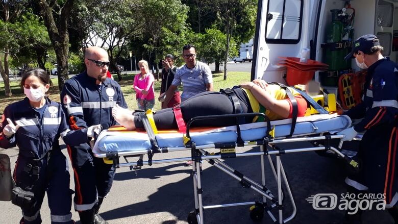 Em novo acidente, mais uma motociclista ferida - Crédito: Marco Lúcio