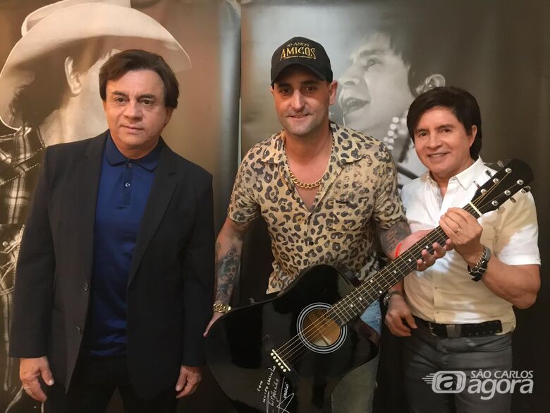 Chitãozinho e Xororó aderem ao Leilão Amigos Contra o Câncer - Crédito: Divulgação