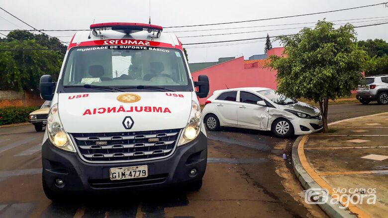 Carros colidem no Planalto Paraíso e jovem fica ferido - Crédito: Marco Lúcio