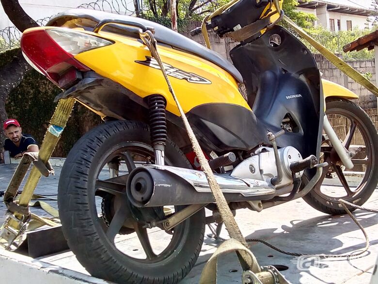 Moto furtada é localizada no Santa Angelina - Crédito: Luciano Lopes