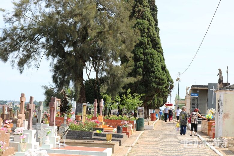 Cemitério Nossa Senhora do Carmo está com a capacidade de sepultamentos a se esgotar em São Carlos - Crédito: Arquivo/SCA