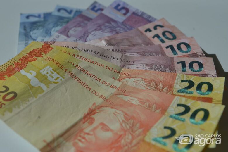 Governo reduz para R$ 1.031 estimativa de salário mínimo para 2020 - Crédito: Agência Brasil