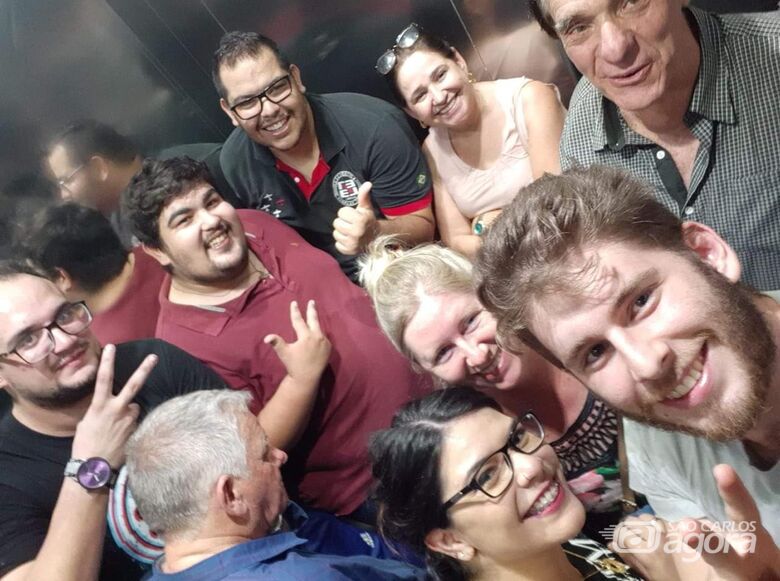 Um dos resgastados tirou uma selfie. - Crédito: Araraquara 24 Horas