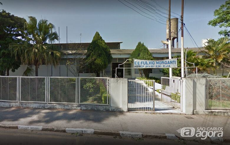 Fachada da escola estadual Fulvio Morganti onde ocorreu a confusão - Crédito: Google Earth