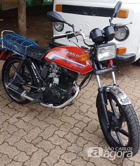 Moto foi furtada e proprietário pede ajuda para localizá-la -