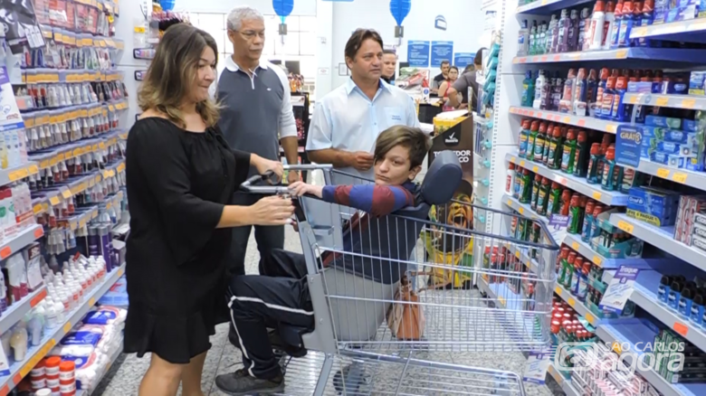 Crianças com deficiência terão carrinho especial em estabelecimentos comerciais em São Carlos - Crédito: Divulgação