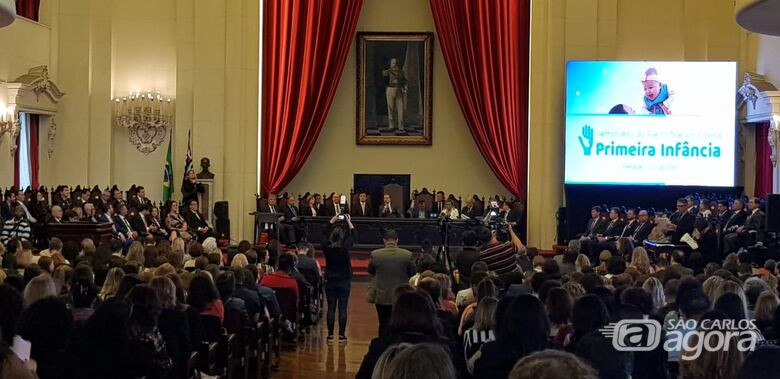 São Carlos participa do Seminário do Pacto Nacional pela Primeira Infância -