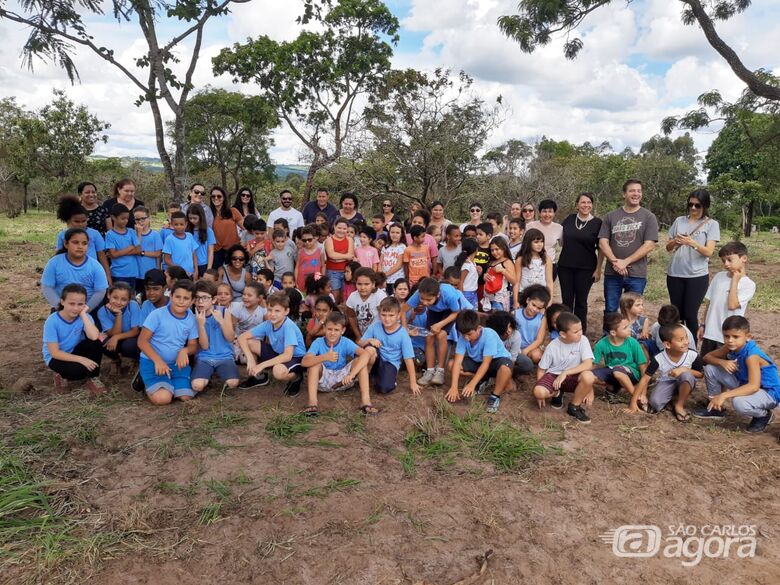 Programa de alfabetização ambiental encerra o ano com plantio de árvores no CEMOSAR - Crédito: Divulgação