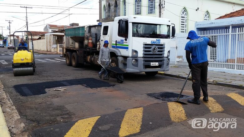 Confira onde serão realizados os serviços de recapeamento e tapa-buraco nesta quinta-feira -