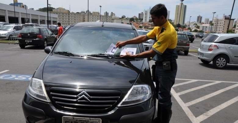 Câmara aprova lei que obriga Prefeitura divulgar valor arrecadado e destino dos recursos das multas em São Carlos - Crédito: Arquivo/SCA