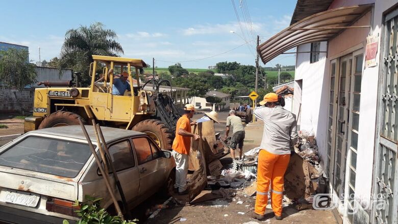 Mutirão contra a dengue é realizado no distrito de Santa Eudóxia - Crédito: Divulgação