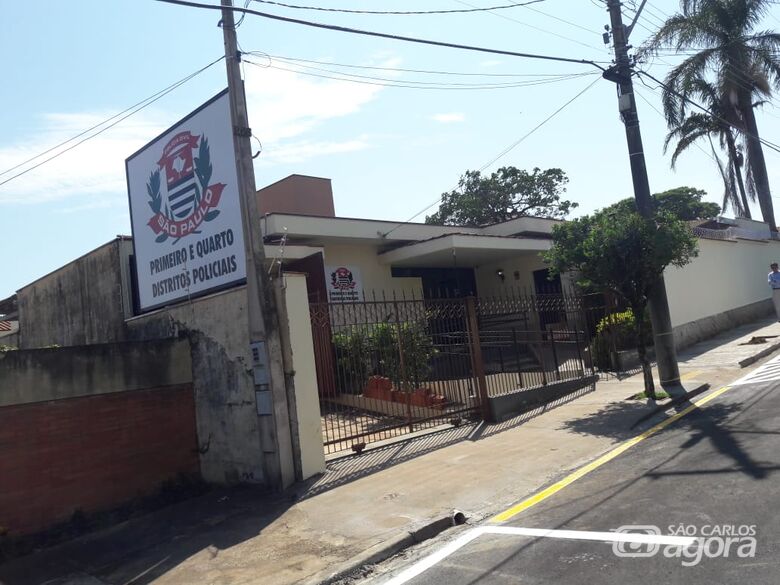 Homem sofre ameaças e perde o celular após tentar vender carro na "Feira do Rolo" - 