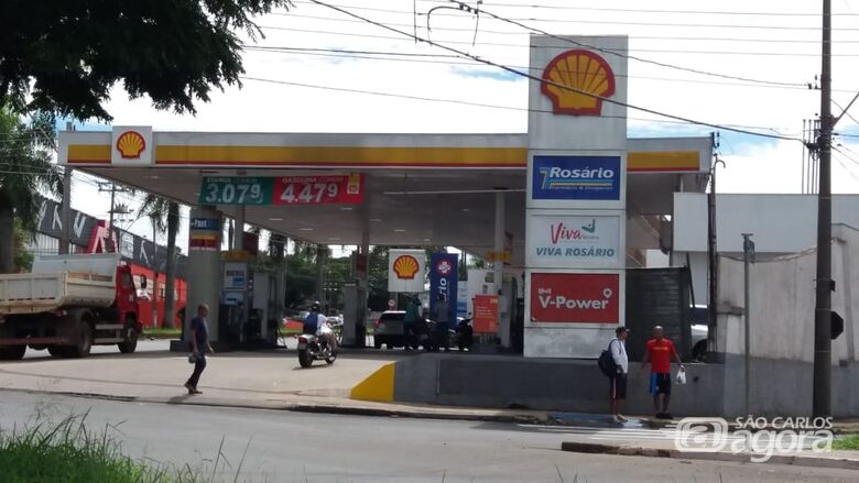 Preço do etanol varia R$ 0,28 o litro em São Carlos; gasolina chega a R$ 0,13 o litro - Crédito: Maycon Maximino