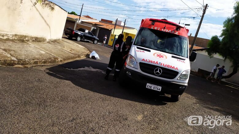 Após convulsão, homem morre no São Carlos 5 - Crédito: Maycon Maximino