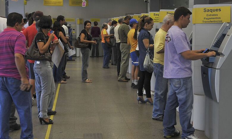 Bancos ficarão fechadas na segunda e terça de carnaval - Crédito: Valter Campanato/Agência Brasil