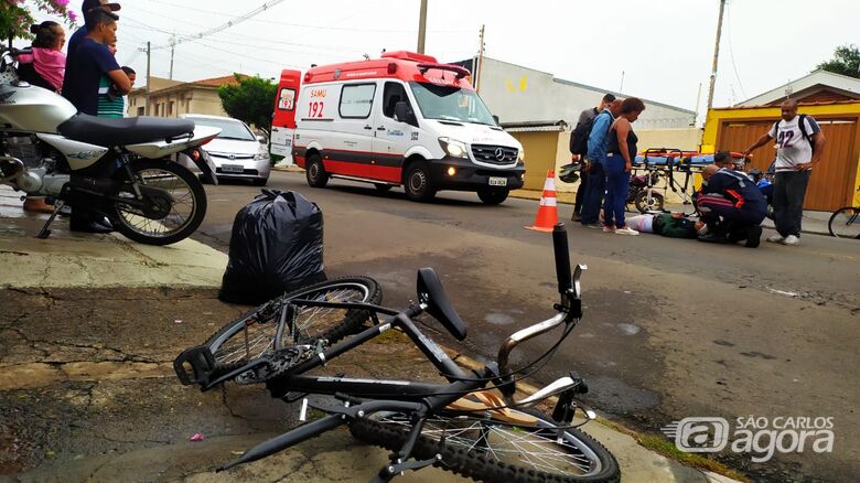 Acidente envolvendo moto, bicicleta e ônibus deixa criança ferida no Cruzeiro do Sul - Crédito: Maycon Maximino