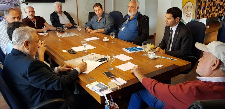 Prefeito Airton Garcia recebe cônsul geral de Israel -
