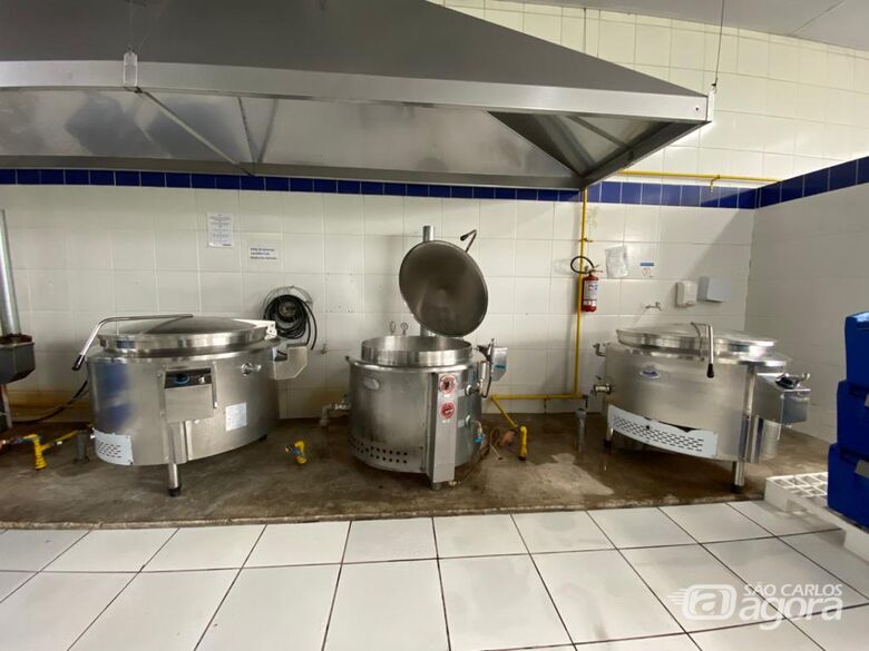 Cozinha piloto ampliou sua capacidade de produção para 1.500 refeições diárias para os restaurantes populares -