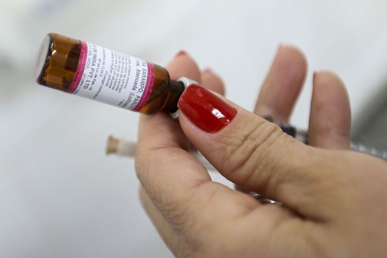 Dia ‘D’ de vacinação contra o sarampo acontece neste sábado (15) - Crédito: Agência Brasil