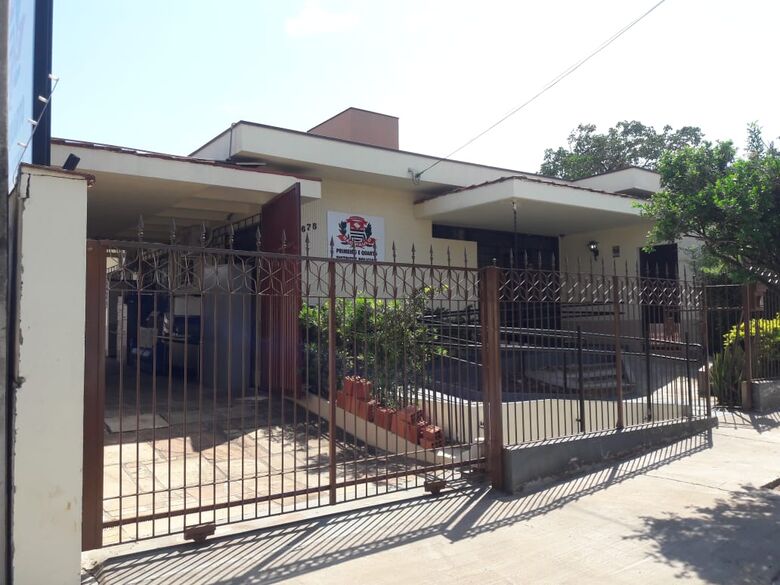 Ladrão danifica garagem e furta caminhonete - Crédito: Arquivo/SCA