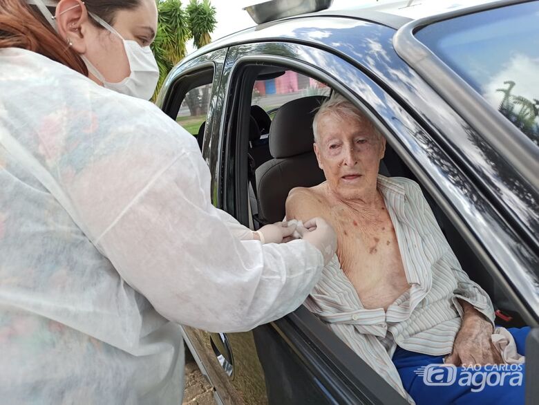 Vacina contra a gripe: 4 unidades de saúde passam atender pelo sistema drive-thru - Crédito: Jornal de Nova Odessa