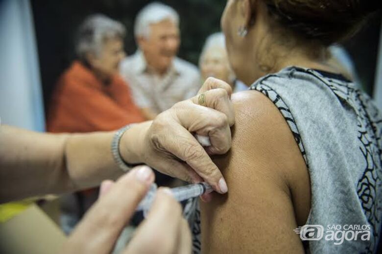Campanha Nacional de Vacinação Contra a Gripe: São Carlos vai vacinar idosos em casa - Crédito: Agência Brasil