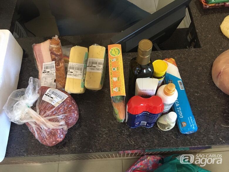 Mulheres são presas após furto em supermercado no Centro - Crédito: Divulgação/PM