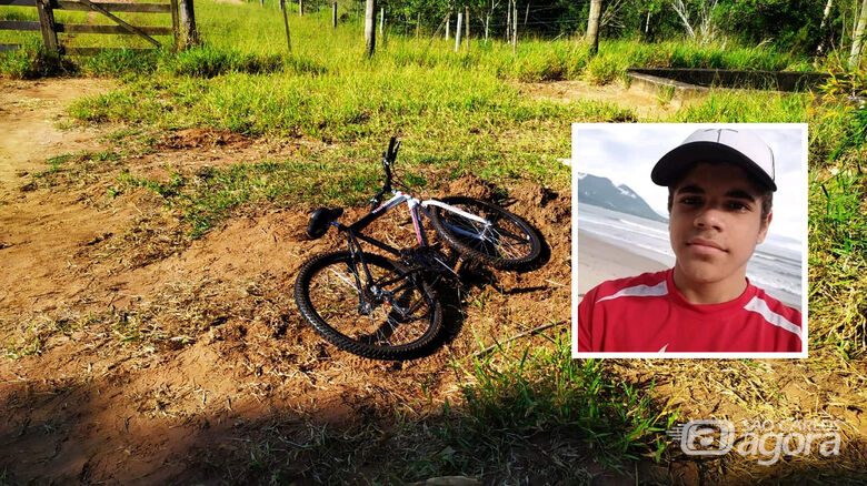 Bicicleta de Fabrício foi encontrada ao lado de uma represa - Crédito: Maycon Maximino