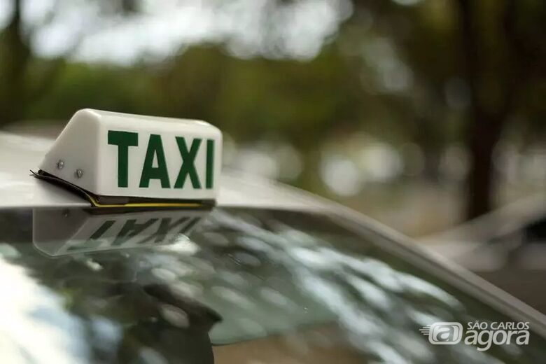 Taxistas devem solicitar renovação de alvará até dia 25 de março na Secretaria de Transporte e Trânsito - Crédito: André Borges/Agência Brasília