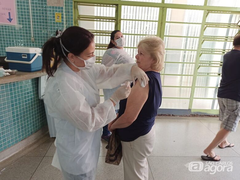 Unidades de saúde estarão vacinando idosos contra a gripe a partir desta quarta-feira (25) - Crédito: Divulgação