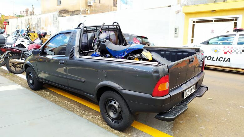 Picape com as motos infantis: tudo apreendido pela Polícia - Crédito: Maycon Maximino
