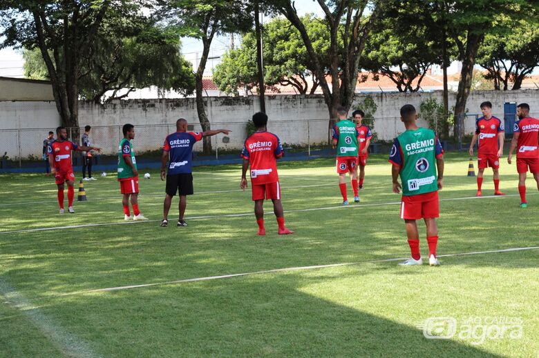 Marcus Vinícius durante treino no Zuzão: “estamos começando a trabalhar com a bola” - Crédito: Marcos Escrivani