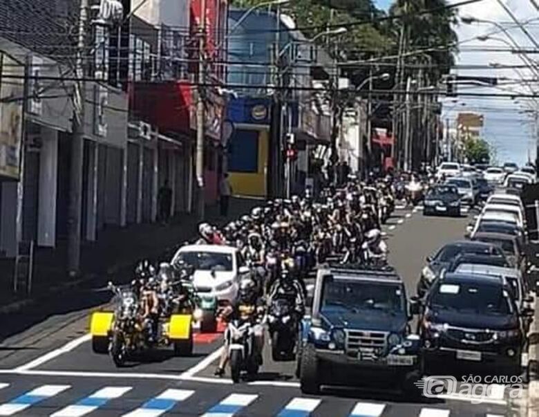 Moto-clubes se unem e arrecadam gelatina para a Rede Feminina de Combate ao Câncer - Crédito: Divulgação