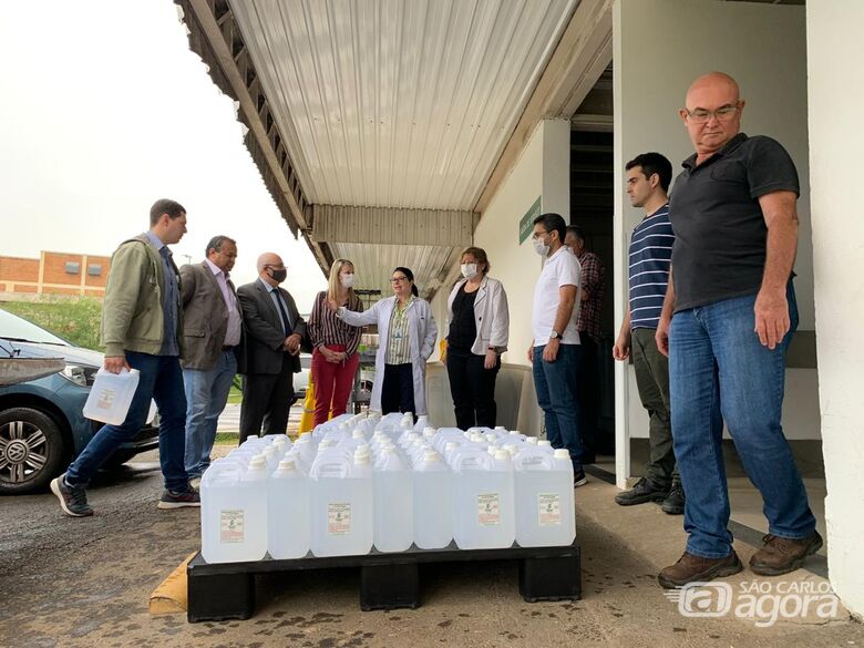 IFSP doa 400 litros de álcool glicerinado para o Hospital Universitário - Crédito: Divulgação