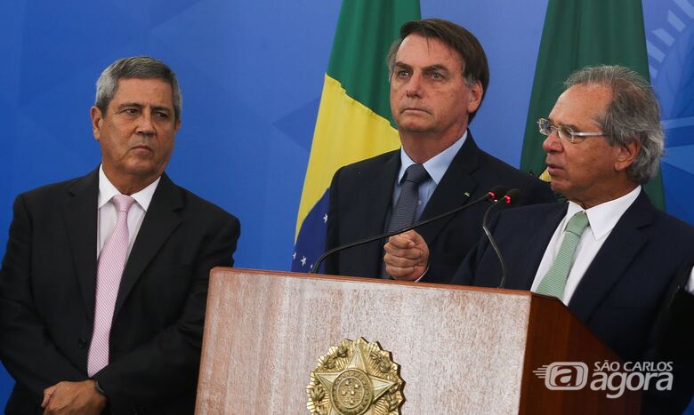 Governo anuncia R$ 200 bilhões para socorrer trabalhadores e empresas - Crédito: © Marcello Casal JrAgência Brasil