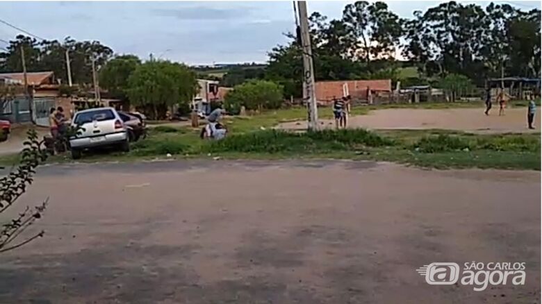 Moradores ignoram recomendações de isolamento no Cidade Aracy - Crédito: Reprodução