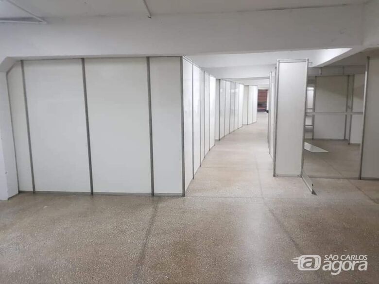 Estrutura do Hospital está montada e leitos serão instalados somente se houver demanda - Crédito: Divulgação