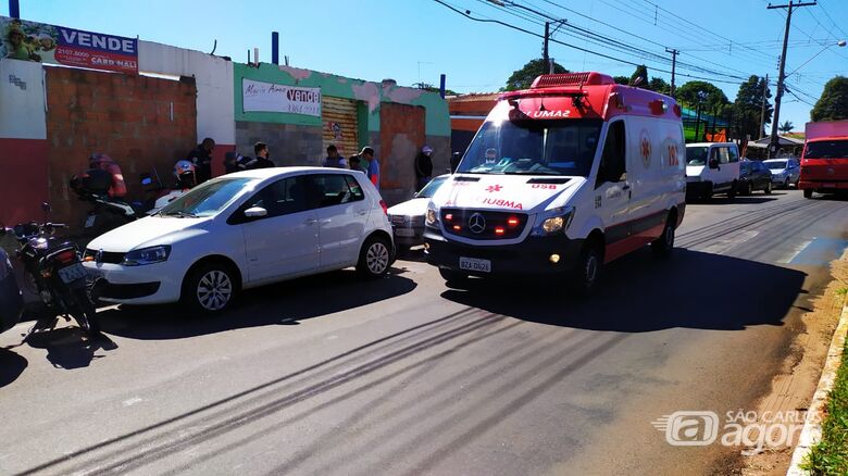 Samu atendeu pai e filho que estavam na moto - Crédito: Maycon Maximino