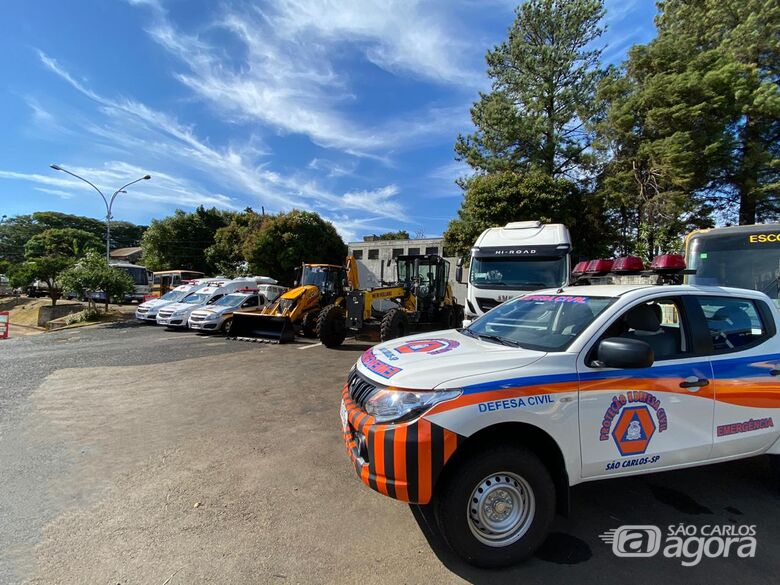 Prefeitura entrega novos veículos e máquinários para a saúde, serviços públicos, Defesa Civil e trânsito - Crédito: Divulgação/PMSC