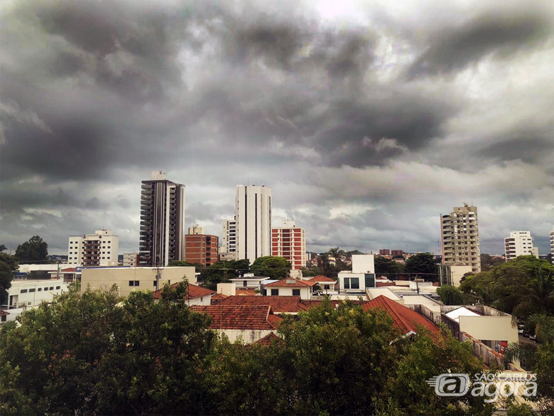 Sábado com chuva e frio em São Carlos - Crédito: Arquivo/SCA