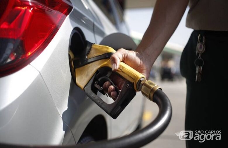 Alguns postos aumentaram os preços dos combustíveis em São Carlos - Crédito: Agência Brasil