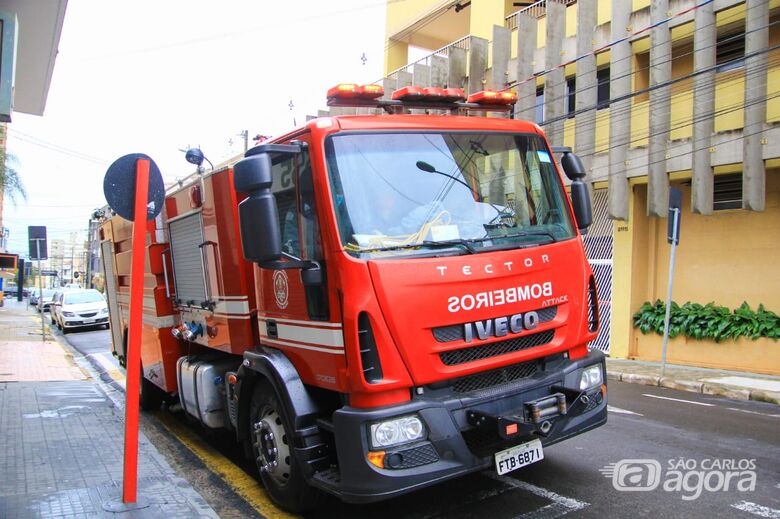 Falta de energia no Centro deixa mulher presa em elevador - Crédito: Marco Lúcio