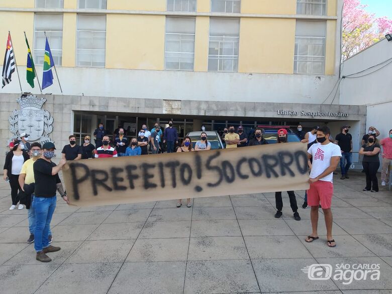 Profissionais da beleza protestam e querem reabertura dos salões - Crédito: Maycon Maximino