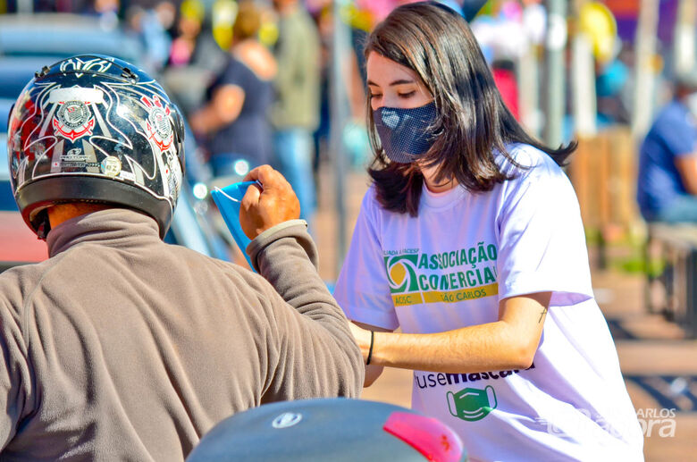 ACISC São Carlos distribui 5 mil máscaras à população são-carlense - Crédito: Divulgação