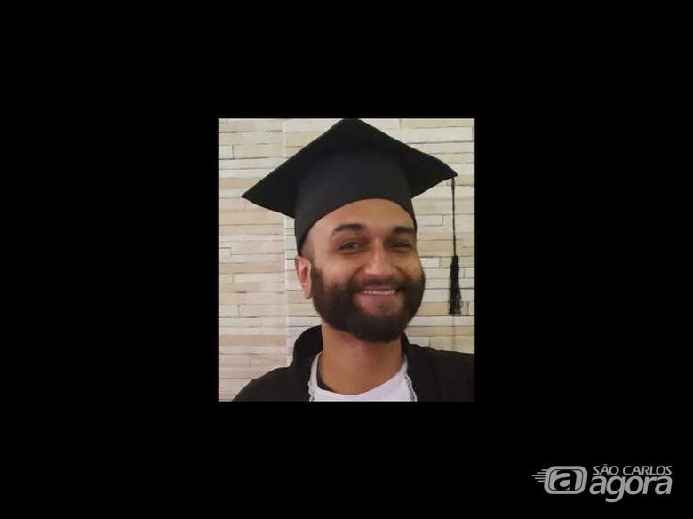 Funerária Terezinha de Jesus informa nota de falecimento do jovem Renato de Medeiros Alves -